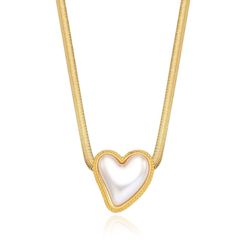 Pearl amour heart necklace
