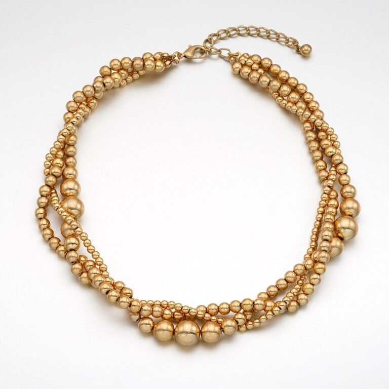 Aurelia bead necklace