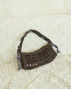 LEATHER NET SQUARE BAG