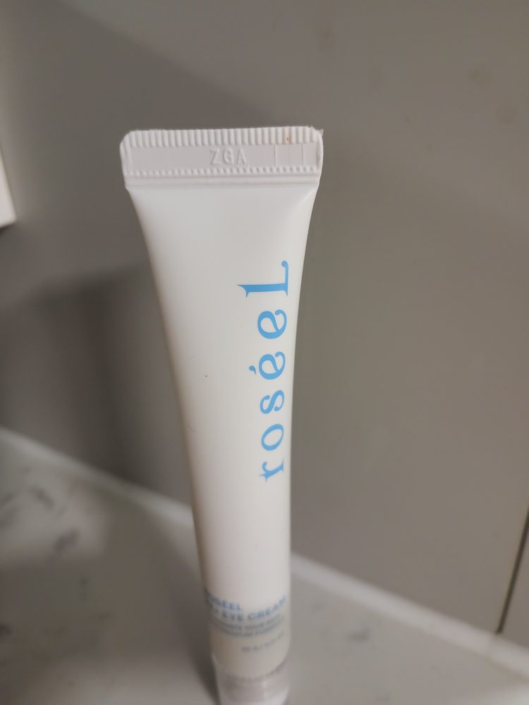 Customer photo of Roséel Eye Cream